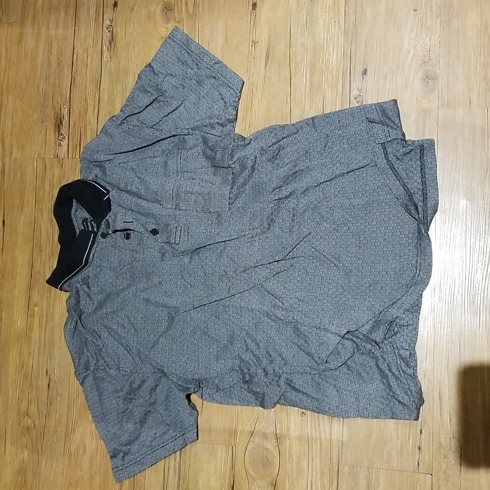 EUC grey/black patterned polo szM